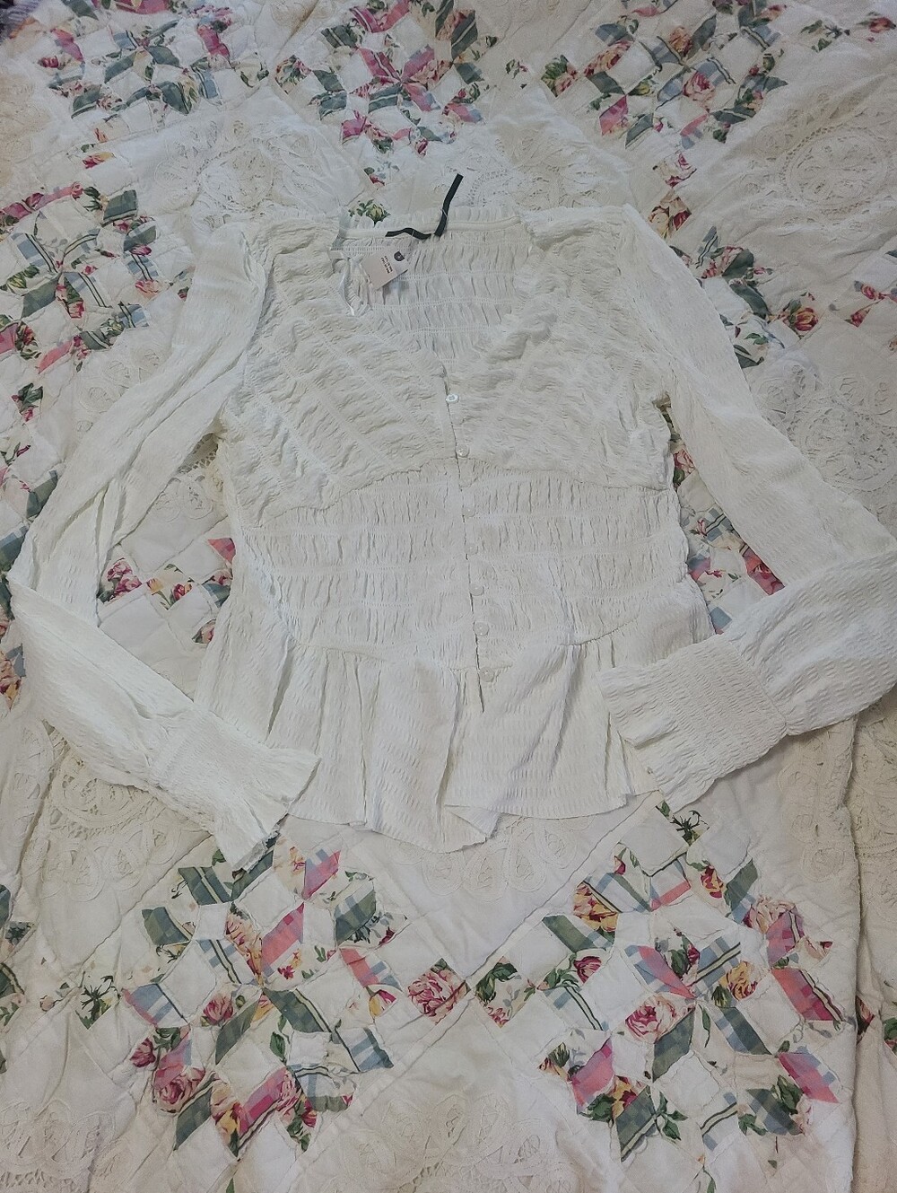 By Anthropologie Long-Sleeve Smocked V-Neck Top Large NWT - Picture 2 of 7